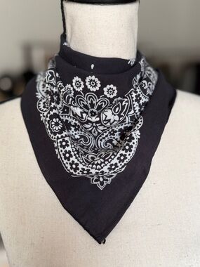 Classic Black & White Paisley Bandana 100% Cotton Made in USA